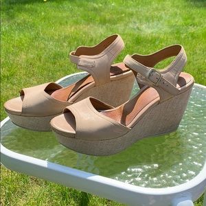 Clark’s neutral wedge sandals.